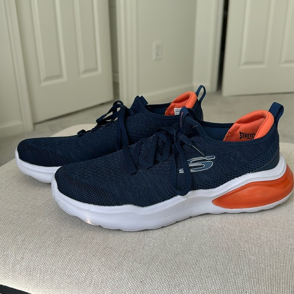 Skechers Men’s Sport Air Cushioning Sneaker - Picture 3 of 8